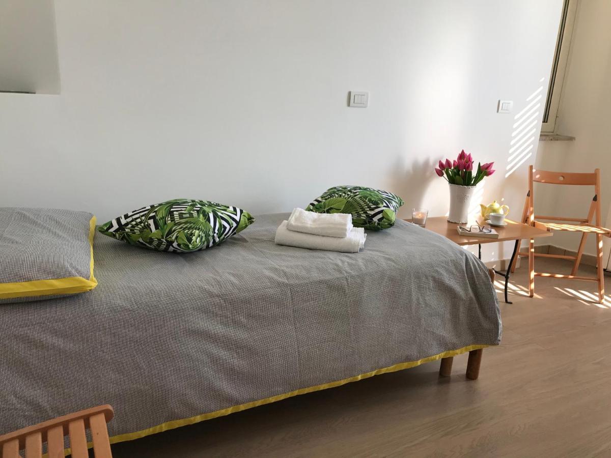 Giorgiada Relax Apartment คาสเตลโมลา ภายนอก รูปภาพ