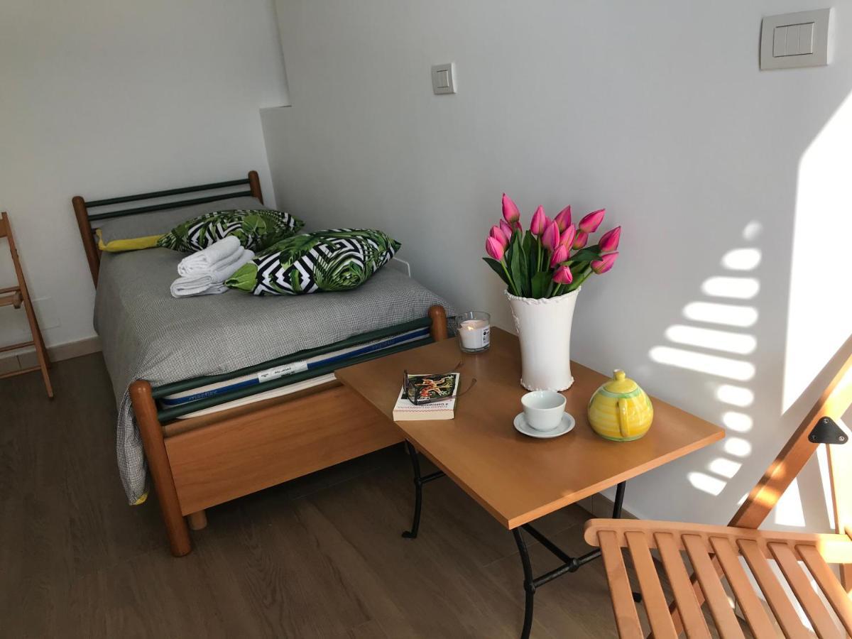 Giorgiada Relax Apartment คาสเตลโมลา ภายนอก รูปภาพ